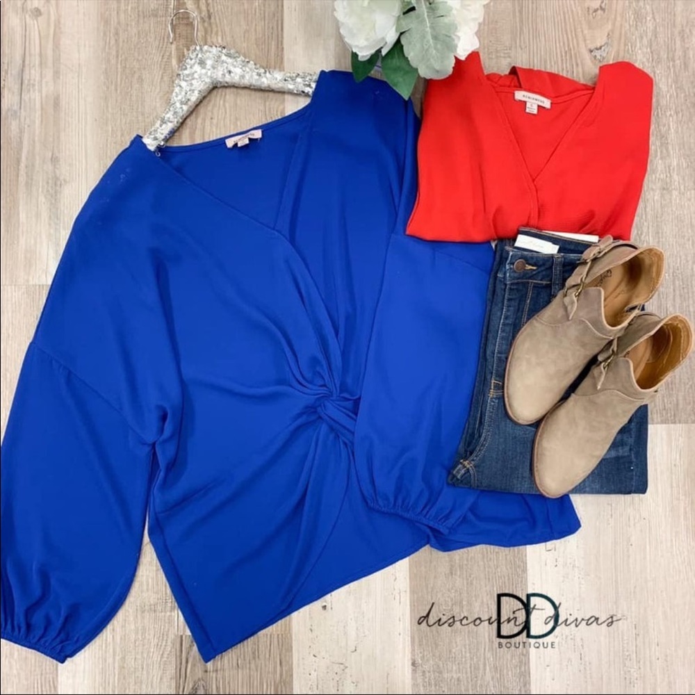 NWT Twist front blouse